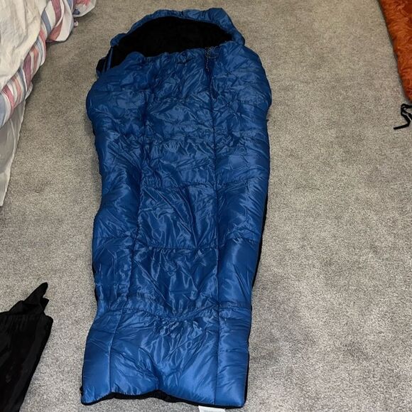 Eddie Bauer 4 lb pound polyester 0 Degree camping Mummy Sleeping Bag 33 x 83” lg - Picture 1 of 5